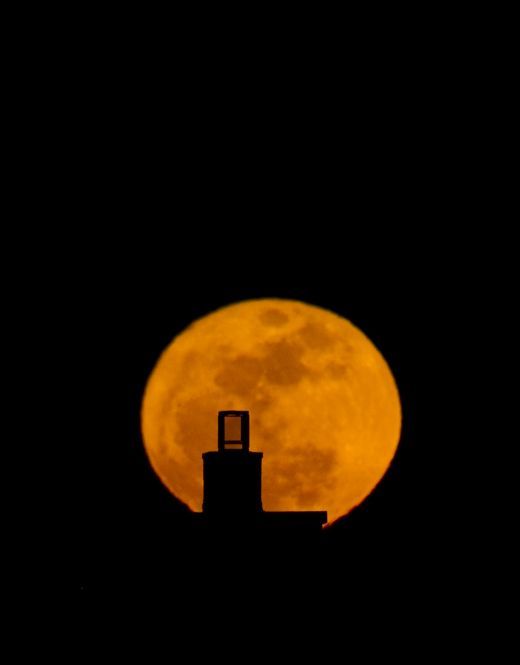FOTO FANTASTIC! Aseara s-a oprit pamantul in loc. Adevaratul