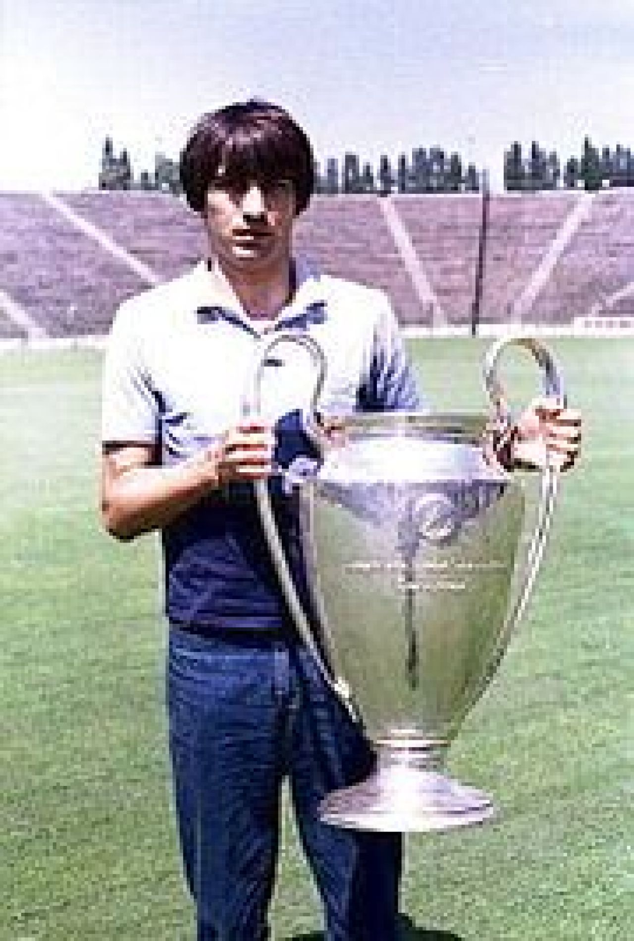 Dispare PEDIGREEUL de stelist: Nationala nu mai are solutii! Ce a distrus de fapt Gigi Becali la Steaua:_1