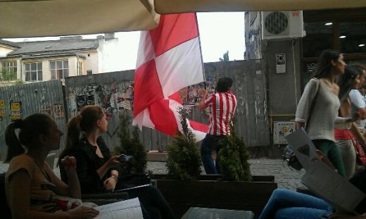 Bucuresti, HABLA ESPANIOL? Centrul Vechi, plin de spanioli! Ce i-a impresionat pe suporterii de la Atletico si Bilbao in Romania!