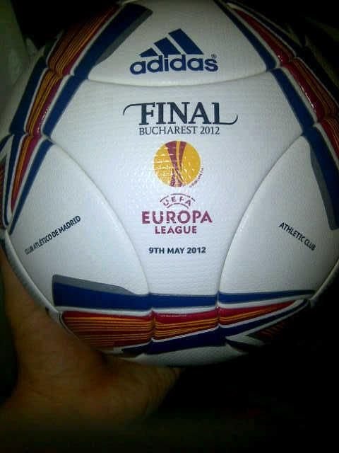 Mingea de 350 de milioane de euro! Falcao si Llorente alearga dupa cel mai important balon din cariera lor!