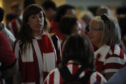 FOTO: Imaginile disperarii! Suporterii basci sunt BLOCATI pe aeroportul din Bilbao! Otopeni, trafic RECORD! Ce zic sefii aeroportului:_8