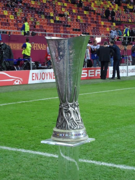 Adrian Dragu a castigat concursul Samsung si Sport.ro si a facut poze la marea finala Europa League, de la Bucuresti!_2