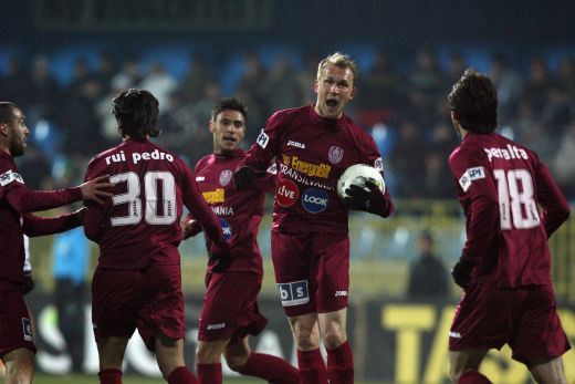 Ce NEBUNIE!!! Maftei inscrie un GOL cat un campionat in minutul 93: CFR Cluj 2-1 Vointa! CFR este din nou lider!_1