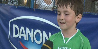 Ai se eu te pego - asta asculta si pustii lui Hagi, care sunt megafani Neymar, Ronaldo si Messi :)