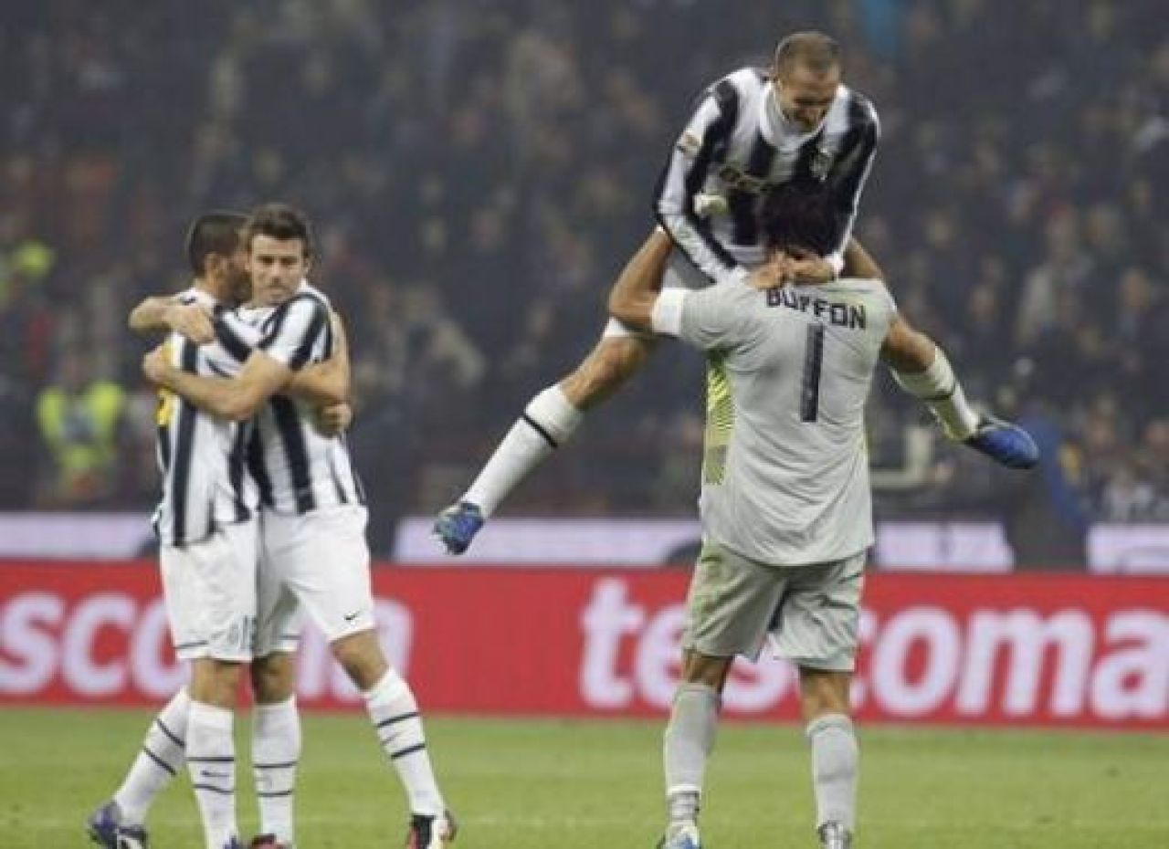 El e omul care a mutat titlul de la Milan la Juve: A iesit pe locul 1 in 17 statistici diferite! Indiciu: Are 32 de ani!_3