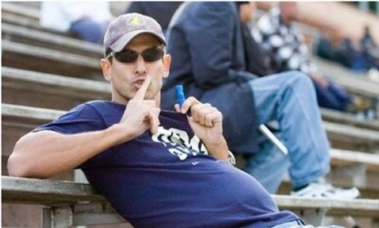 Zambetul suporterului implinit care a reusit imposibilul pe stadion! Ce SECRET ascunde si de ce e atat de fericit:_1