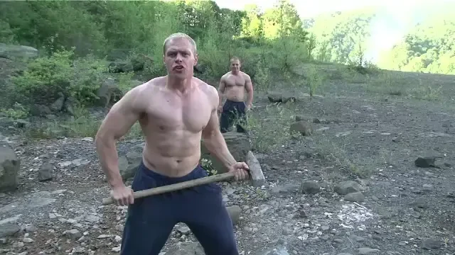 VIDEO! Oncescu, amenintat de un MUNTE de om: Cine va castiga duelul va fi campionul absolut al Romaniei! Cine bate in meciul meciurilor la skandenberg?