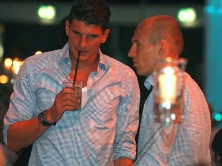 FOTO Robben, certat de NEVASTA dupa meciul cu Chelsea! Cum arata imaginea DISPERARII la Bayern, dupa a doua finala pierduta!_9