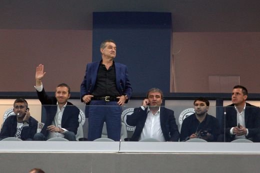 Steaua a facut doua 'transferuri'! Becali a anuntat primii doi jucatori care au semnat astazi! Superafacere pentru buzunarul lui Gigi