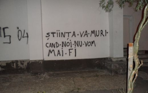 Suporterii Craiovei, scrisoare pentru Presedinte! Orasul a fost impanzit noaptea trecuta de mesaje pentru Stiinta! FOTO:_5