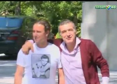 VIDEO: Imagini in PREMIERA! Reghe, prezentat in curtea Palatului de Gigi Becali! Primul OBIECTIV impus pentru sezonul viitor:_4