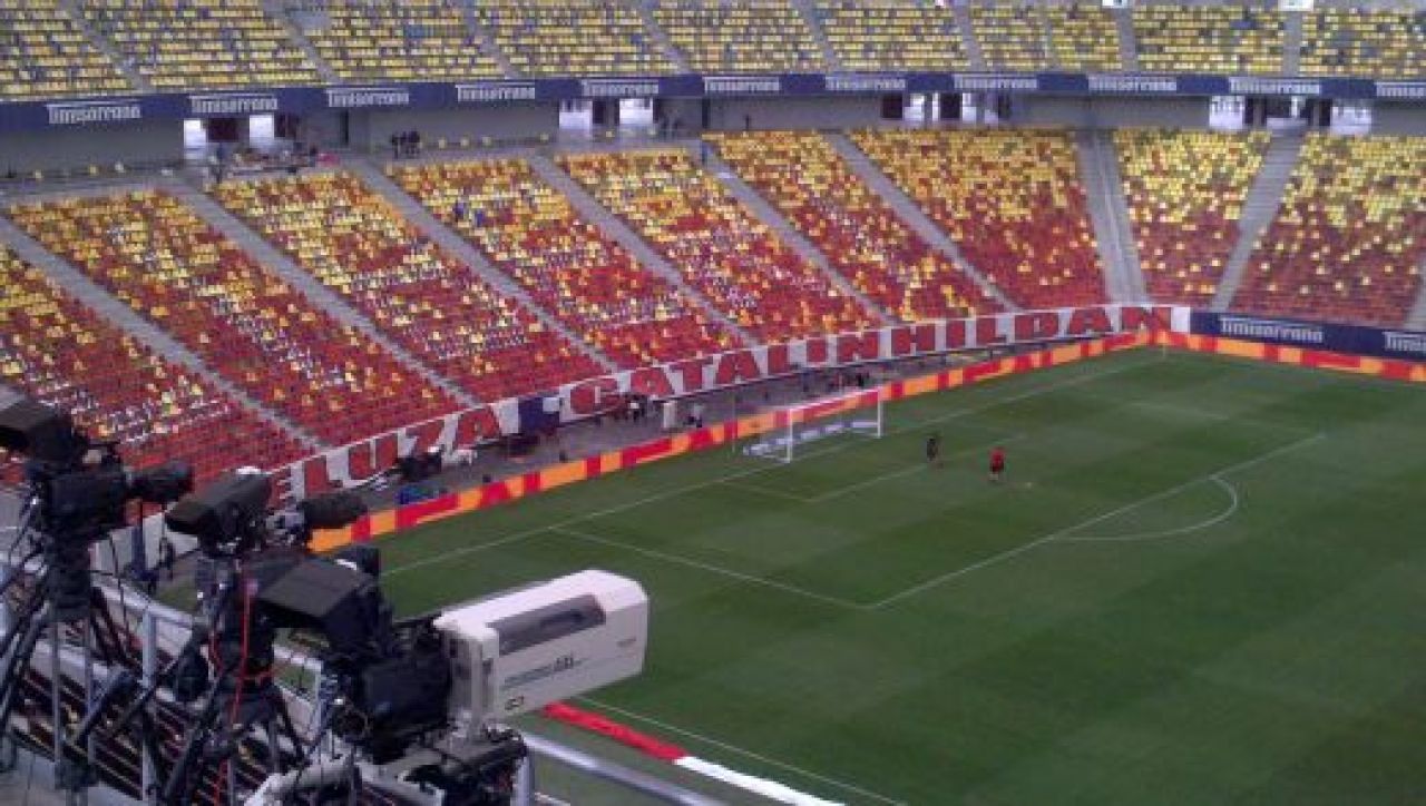 O finala ca afara: Rapid 0-1 Dinamo! Cainii castiga a 13-a Cupa din ISTORIE! Scarlatache, EROUL unei nopti de neuitat! Galeriile la inaltime: vezi toate bannerele!_15