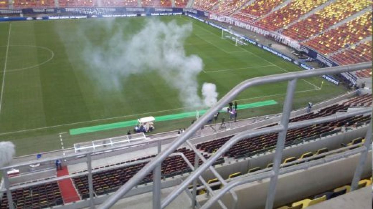 O finala ca afara: Rapid 0-1 Dinamo! Cainii castiga a 13-a Cupa din ISTORIE! Scarlatache, EROUL unei nopti de neuitat! Galeriile la inaltime: vezi toate bannerele!_18