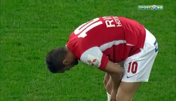 Scena EMOTIONANTA pe National Arena! Niculae l-a ajutat pe Marcos Antonio sa vorbeasca in romana! Ce mesaj a transmis: