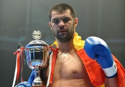 Ghita se pregateste sa lupte la Madrid in prima gala K-1 din 2012! Vedeta din Romania e printre favoritii care se vor lupta in Spania!