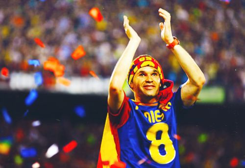 Iniesta e DISPERAT! E singurul trofeu pe care nu l-a castigat si il vrea cu orice pret! Doar Real Madrid i-a stricat planurile: