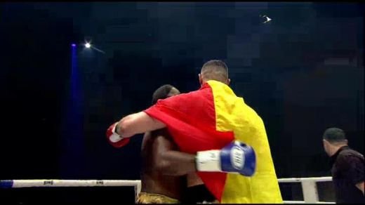 Show total la Madrid: L-a facut KO si apoi s-a pus in genunchi sa il ierte! Badr Hari il bate pe Anderson! Ghita, SUPER KO! VIDEO_4