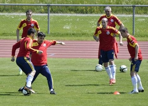 Miercuri se decide cine pleaca la Arsenal si cine ajunge la Valencia! Meciul cu Elvetia este mai mult decat un amical! 5 romani asteapta transferurile vietii:
