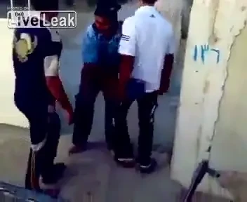 Bodyguardul care iti strica ziua! Nici nu iti imaginezi ce trebuie sa induri ca sa scapi de el: A UMILIT sute de oameni!