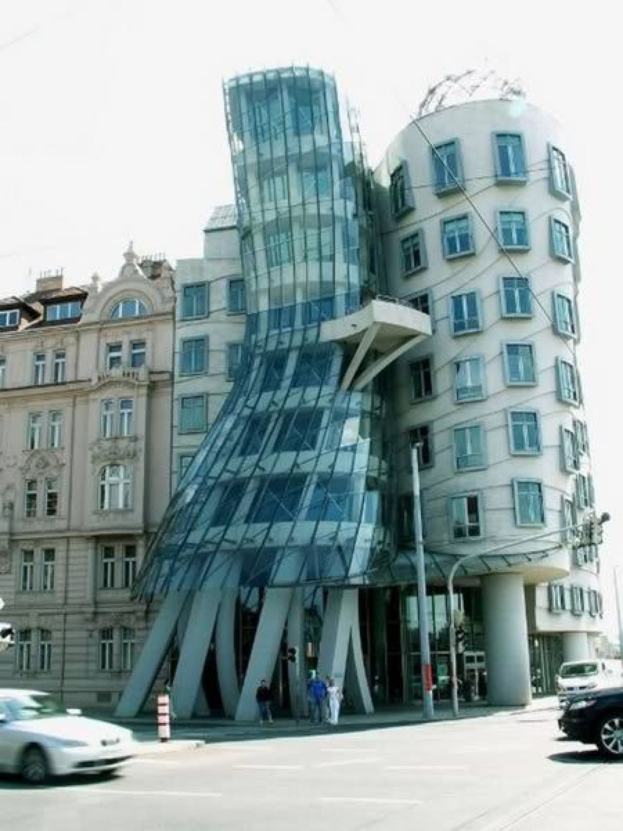 Uita de Casa Poporului! 10 minuni ale lumii moderne: Cele mai ciudate cladiri construite vreodata! FOTO BESTIAL:_7