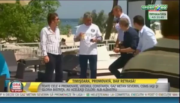 Vara nu dooooorm! Imagini DE SENZATIE de la petrecerea lui Hagi! A dansat pe hit-ul verii in Romania si s-a distrat la piscina cu jucatorii