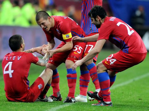 Capitanul nationalei care a batut Olanda poate pleca din Ghencea: Am primit alte oferte! Cei 3 fundasi importanti pe care Steaua ii pierde in aceasta vara: