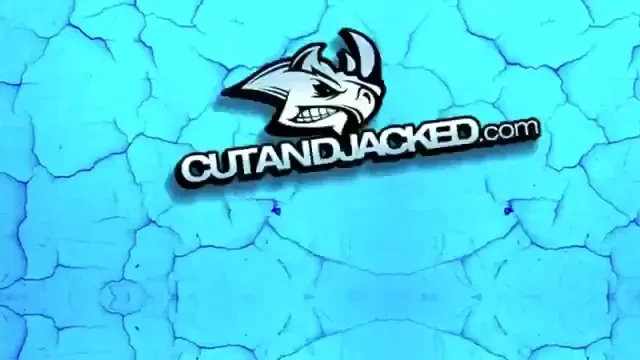 VIDEO CRI-MI-NAL! Daca vedeai doar poze cu omul asta, ai fi tipat: PHOTOSHOP! Barbatul care nu stie ce e aia gravitatie! Cat de mult ti-ai risca viata?