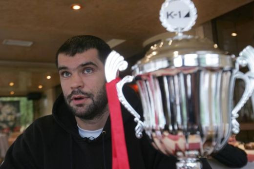 Stelele Local Kombat! Semifinalele: Ghita vs. Iftimoaie! Cine bate?