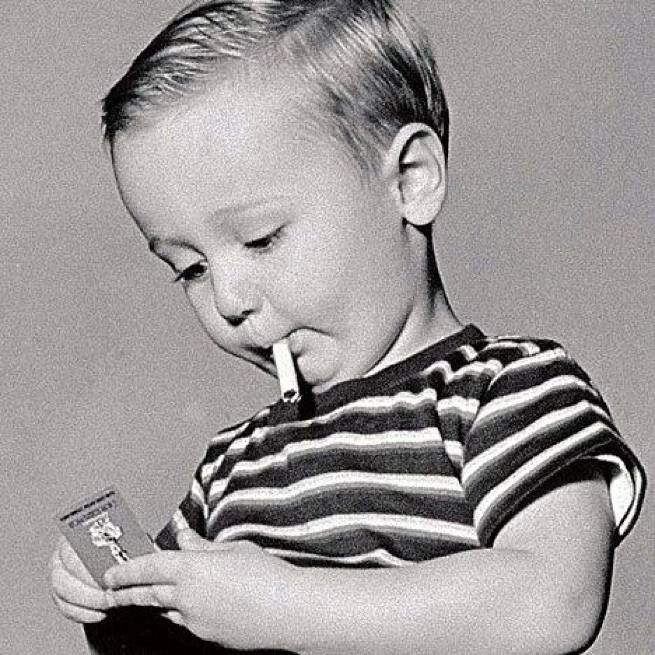 FOTO LEGENDAR! Unde isi ascund copiii tigarile de parinti! Nu o sa iti vina sa crezi ce le-a trecut prin cap!_2