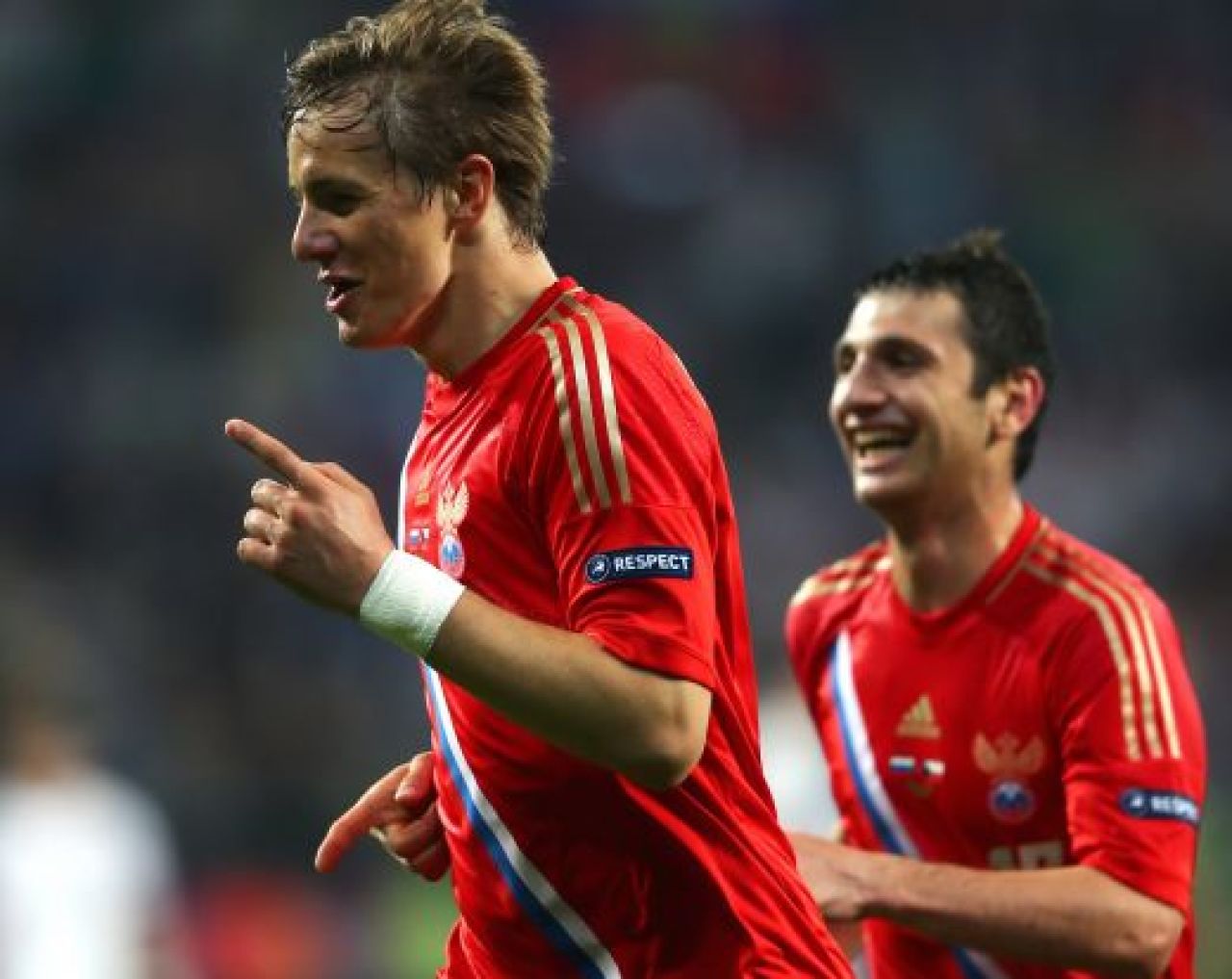 Rusia se bate pentru trofeu, Cehia nu a existat in acest meci: Rusia 4-1 Cehia! Dubla Dzagoev, gol senzational Pavlyuchenko! Vezi golurile 3D!_9