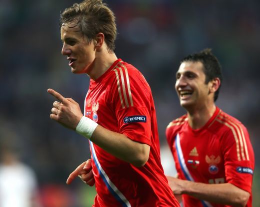 Rusia se bate pentru trofeu, Cehia nu a existat in acest meci: Rusia 4-1 Cehia! Dubla Dzagoev, gol senzational Pavlyuchenko! Vezi golurile 3D!_9