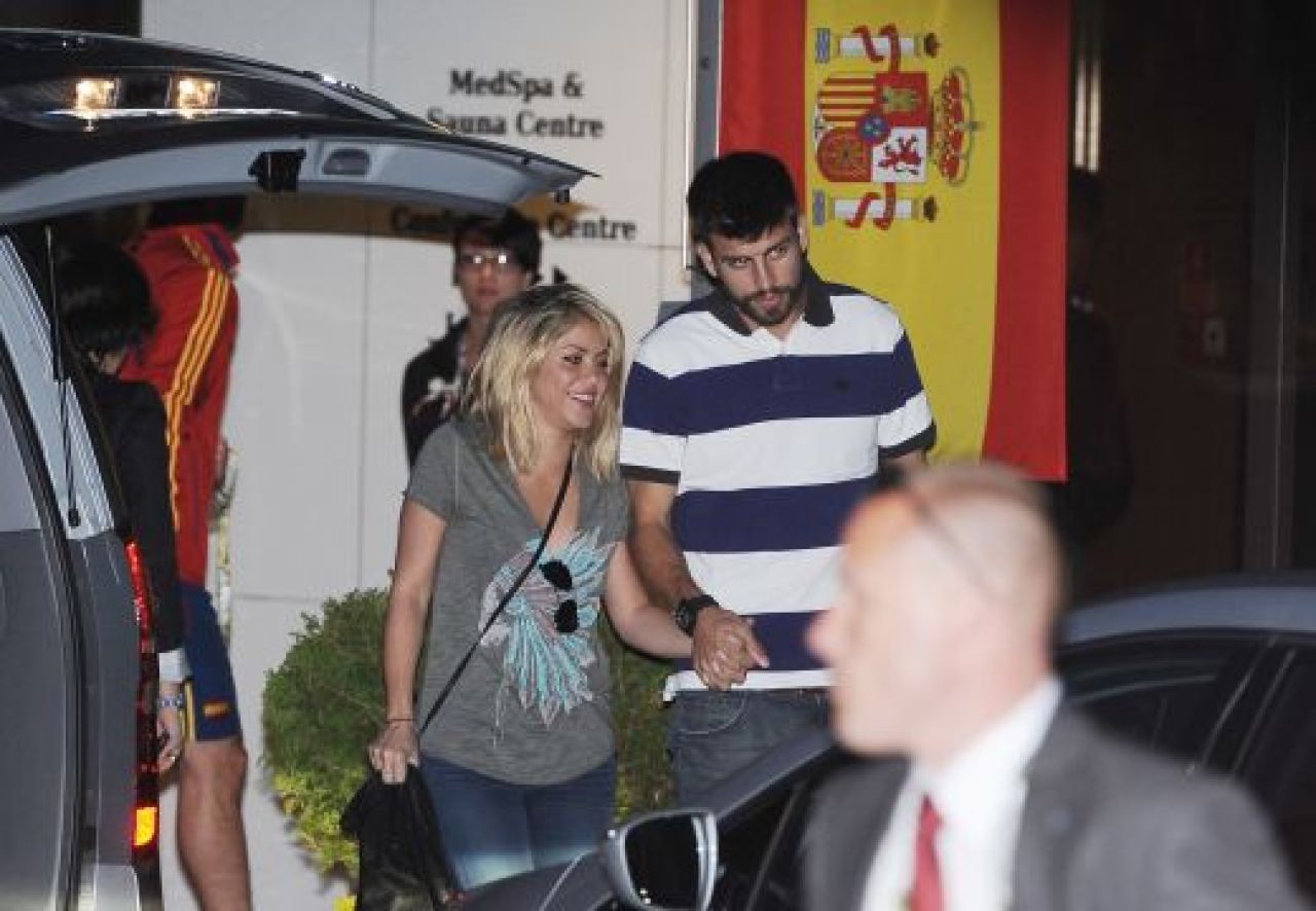 Shakira e INSARCINATA cu Pique! Au fugit din cantonamentul Spaniei pentru o cina de VIS! Momentul mai tare decat ORICE trofeu cu Barca_2
