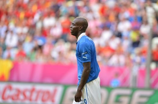EUROBLOG, ZIUA 4: Rooney a exagerat cu implantul, un suporter a ADORMIT in tribune la Franta - Anglia :) Scuza jucatorilor pentru cel mai plictisitor meci de la Euro:_3