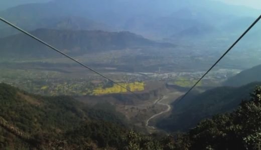 VIDEO FABULOS! Aici faci un adevarat pariu cu viata! Cel mai EXTREM zipline din lume! Senzatie majora cu 140km/h la ora: