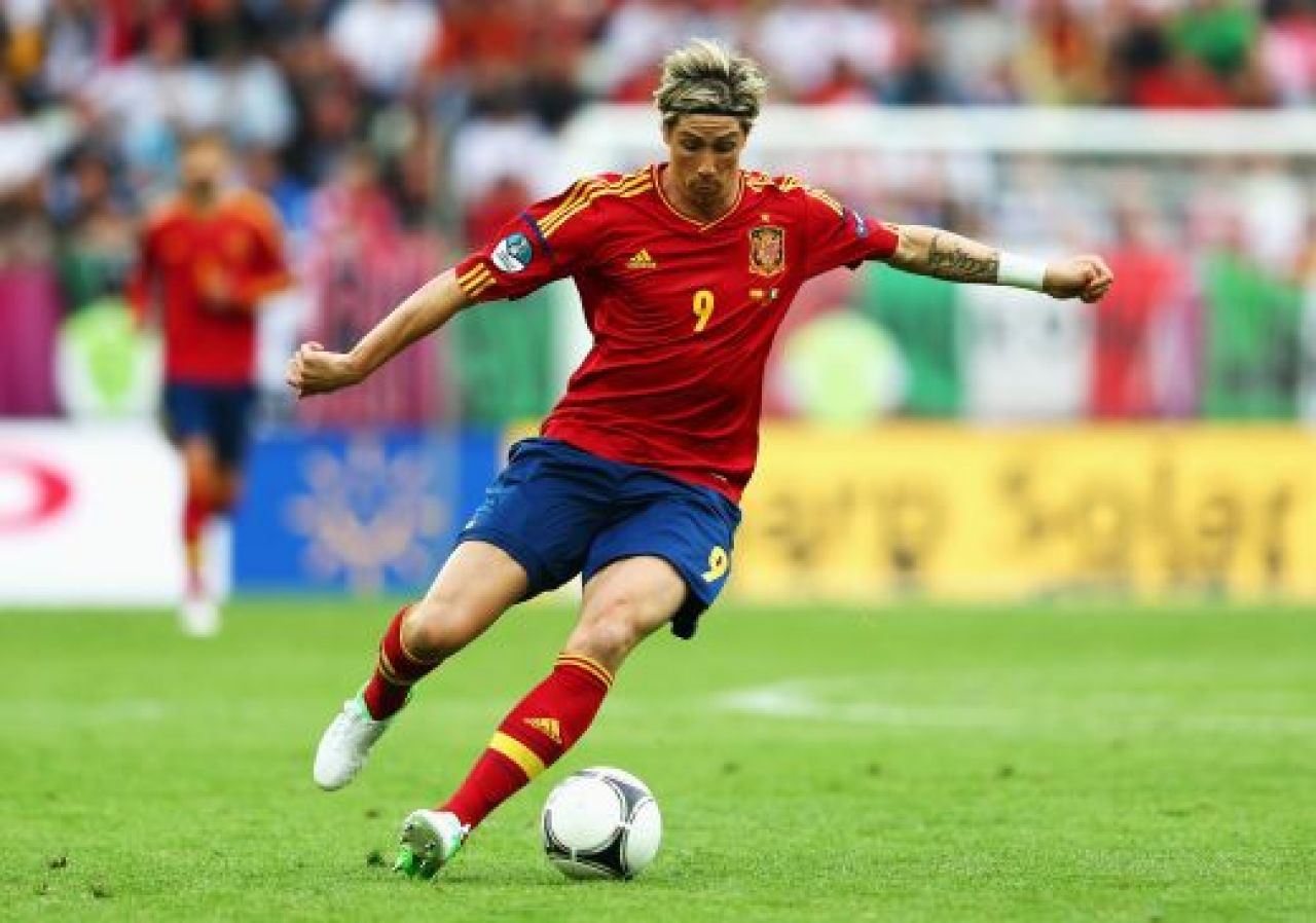 EUROBLOG, ZIUA 4: Rooney a exagerat cu implantul, un suporter a ADORMIT in tribune la Franta - Anglia :) Scuza jucatorilor pentru cel mai plictisitor meci de la Euro:_18