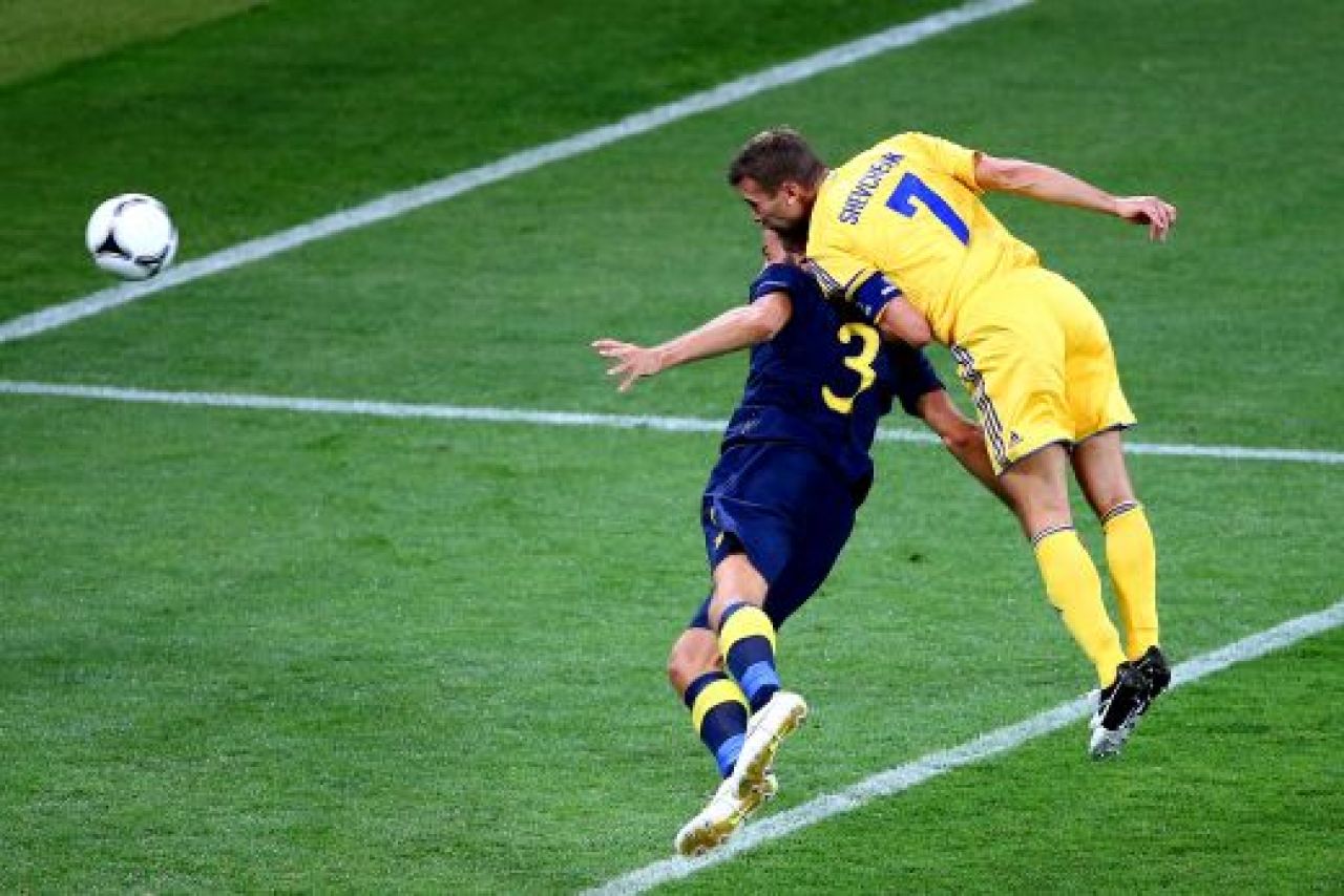Victorie de VIS intr-un vulcan cu 70000 de ucrainieni: Ucraina 2-1 Suedia! Ibra a deschis scorul, Shevchenko a reusit dubla in 8 minute!_8