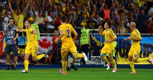 EUROBLOG, ZIUA 4: Rooney a exagerat cu implantul, un suporter a ADORMIT in tribune la Franta - Anglia :) Scuza jucatorilor pentru cel mai plictisitor meci de la Euro:_23