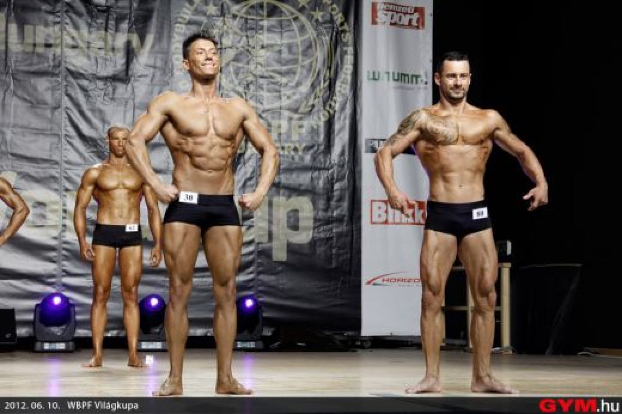 Transformarea uluitoare a unui instructor de fitness din Bucuresti: A dat jos 15 kg in doua luni si a facut senzatie la mondiale FOTO:_7