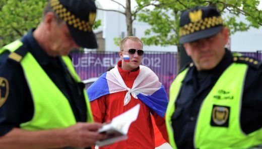 EUROBLOG ZIUA 5 | Violente incredibile in Varsovia: 56 de ARESTARI! Politistii ii cauta in continuare pe huligani!_14