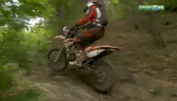 VIDEO! Show cu vanatai si coaste rupte la Red Bull Romaniacs! Campionul a castigat din nou! Imagini cu cea de-a 3-a zi