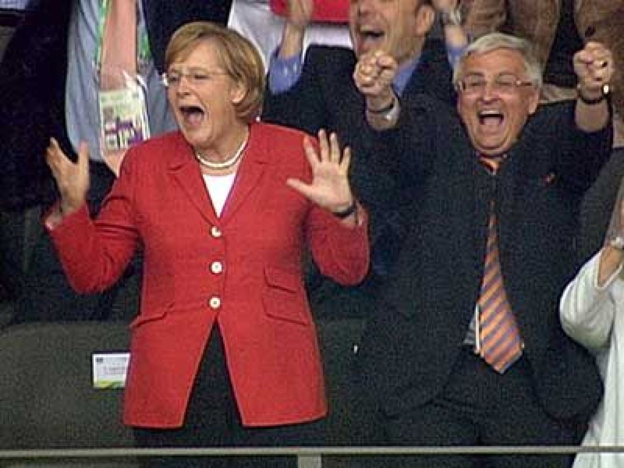 EUROBLOG, ZIUA 15 | Ei sunt adevaratii campioni: suporterii irlandezi si-au vandut un steag de la Euro cu 20.000 €!_1