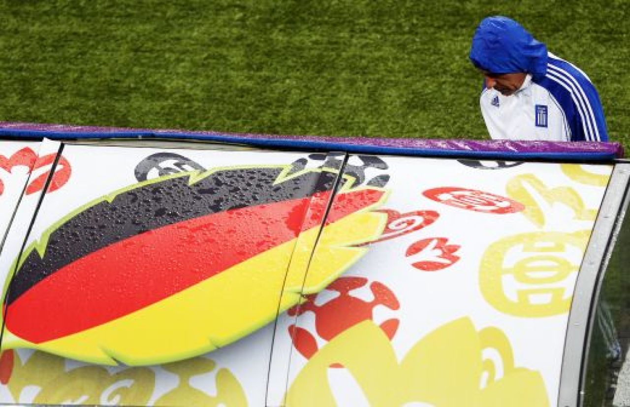 EUROBLOG, ZIUA 15 | Ei sunt adevaratii campioni: suporterii irlandezi si-au vandut un steag de la Euro cu 20.000 €!_13