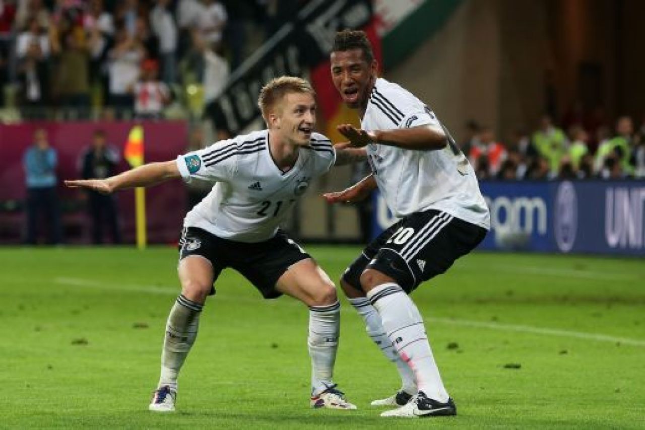 Germania joaca in semifinale cu Anglia/Italia! Khedira si Lahm au dat EUROGOLURI! Germania 4-2 Grecia! Nemtii vor al 4-lea titlu european!_9