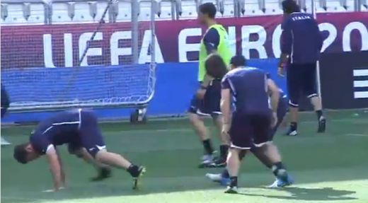 EUROBLOG, ZIUA 16 | Sa moara Franta! :) Ce mesaj ii transmite Xabi lui CR7 si ce simte un fan al Realului cand vede faza ASTA in fata ochilor?