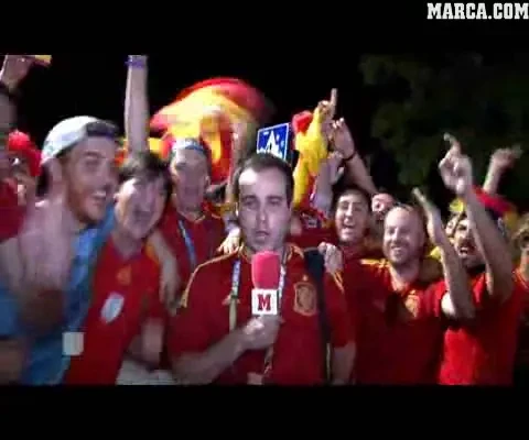 "Viva Espana" Fanii Spaniei au sarbatorit calificarea in semifinale