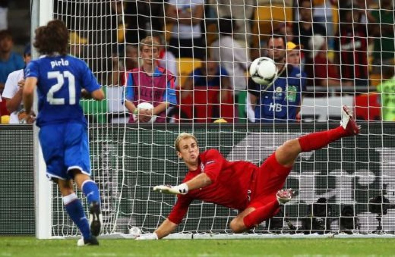 Mamma mia ce meci! Anglia 2-4 Italia dupa lovituri de la 11m! PENALTY KING Pirlo i-a dat scarita lui Hart! Vezi toate fazele aici:_5