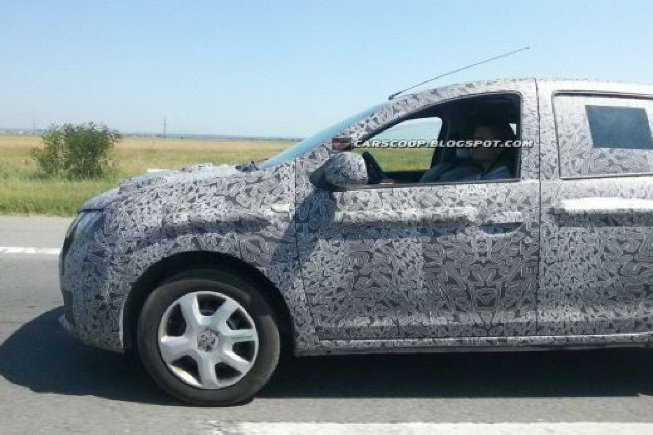 FOTO SPION! Primele imagini cu noile Logan si Sandero in Romania! Cum arata VIITORUL Dacia:_5