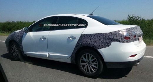 FOTO SPION! Primele imagini cu noile Logan si Sandero in Romania! Cum arata VIITORUL Dacia:_6