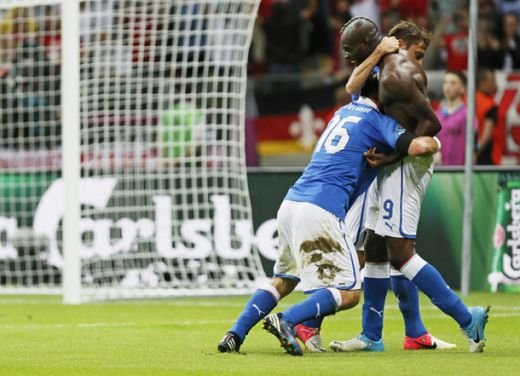 Imblanzirea scorpiei! Balotelli, emotionat pana la lacrimi dupa calificarea in finala! Cui i-a dedicat golurile si ce spune despre revenirea lui in Serie A:
