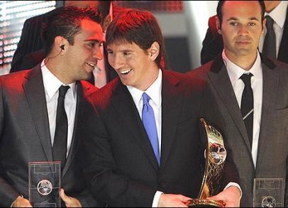 Iniesta n-are voie sa VORBEASCA la EURO! Messi a ajuns deja in Barcelona si moare de ras: O saptamana mai ai si te caut SUB PAPUC :)_3